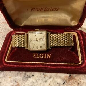 Elgin DeLuxe 10ct gold filled with original strap and extra links